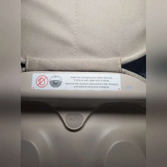 Eufy Breast Pump Charger Case - Picture 6 of 10